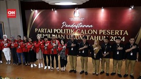 VIDEO: Giring Antar PSI Daftar ke KPU. Optimis Dapat Suara 7 Persen