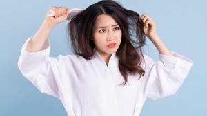 5 Cara Mudah Atasi Rambut yang Mudah Lepek dan Berminyak