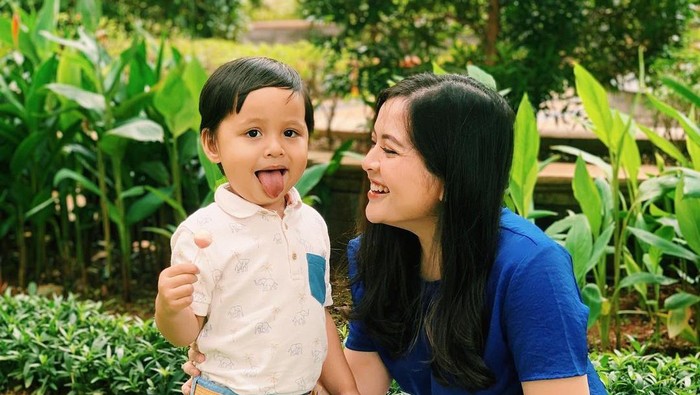 Cara Tasya Kamila Atasi Anak Tantrum