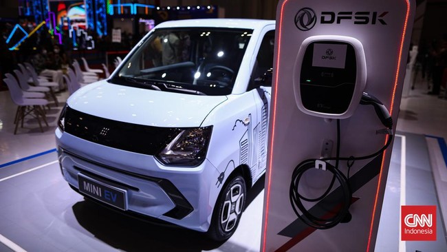 TNI AL berencana menggunakan mobil dinas listrik mulai 2023. Rencana penggunaan mobil listrik ini mengikuti Inpres Nomor 7 tahun 2022.