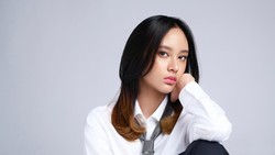 Profil dan Agama Dinda Ghania Penyanyi Muda yang Diproduseri Nagita Slavina