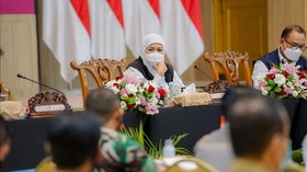 Khofifah Sebut Akar Masalah Teror Pembakaran di Jember soal Kebun Kopi