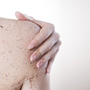 BeauPicks: 3 Rekomendasi Bodyscrub yang Dapat Membantu Eksfoliasi Kulit dengan Harga Terjangkau