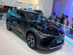 Ini Dia bZ4X, Mobil Listrik Andalan Toyota di GIIAS 2022