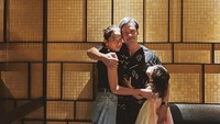 <p>Putri Marino dan Chicco Jerikho merupakan salah satu pasangan artis yang selalu terlihat mesra, Bunda. (Foto: Instagram @chicco.jerikho)</p>