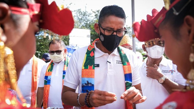 Kehadiran penerbangan langsung dari luar negeri ke Bangka Belitung diharapkan mampu menggerakkan roda perekonomian masyarakat setempat. 