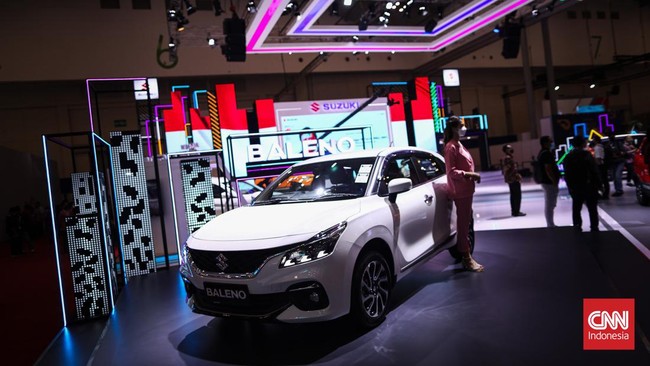 Meski sudah diluncurkan di pembukaan GIIAS 2022, varian matic Suzuki Baleno baru tersedia pada Oktober sedangkan yang bisa dibeli saat ini manual.