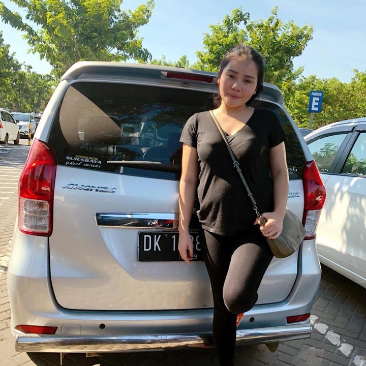 <p>Penyanyi jebolan salah satu ajang pencarian bakat Indonesia ini memulai dietnya karena ia merasa baju-baju yang dipakainya itu sudah tidak pantas dilihat. (Foto: Instagram@mysamawar)</p>