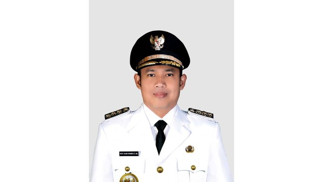 KPK tangkap tangan Bupati Pemalang, Mukti Agung Wibowo dengan dugaan suap.