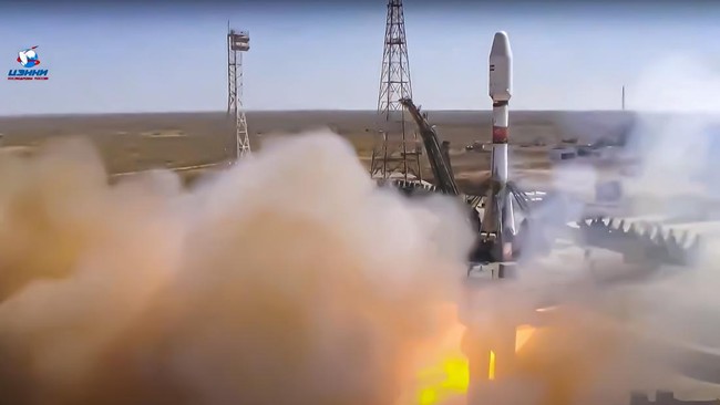 Satelit baru Iran yang baru diluncurkan beberapa hari lalu diklaim mampu membawa ancaman baru bagi Israel dan Amerika Serikat.