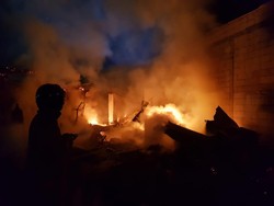 Bengkel di Kosambi Tangerang Terbakar Dini Hari, 1 Orang Tewas