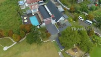 <p>Rumah minimalis dilengkapi dengan halaman yang luas ini memiliki luas 5494 meter persegi. Wah, luas sekali, ya Bunda, rumah mantan Wakil Walikota Palu yang satu ini. (Foto: YouTube TRANS7 OFFICIAL)</p>