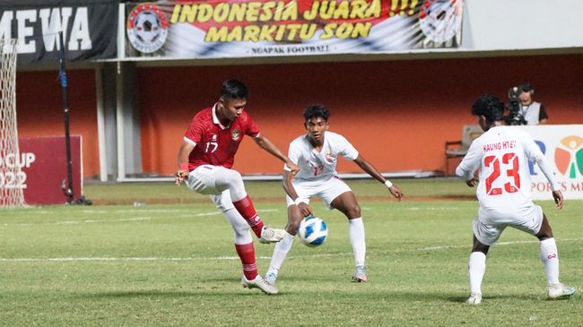 Bima Sakti telah mengumumkan susunan pemain Timnas Indonesia U-16 melawan Vietnam di final Piala AFF U-16 2022, Jumat (12/8) malam.