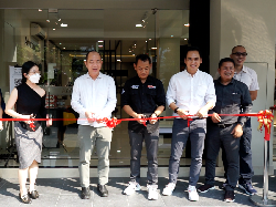 ADVANCE Gallery Pertama di Jakarta! Lengkap dan Eksklusif