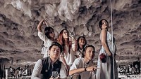 <p>Memasuki trimester ke-2, Marissa pun masih beraktivitas bersama kerabat-kerabatnya lho Bunda. (Foto: Instagram @marissajeffryna)</p>