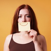 5 Zodiak yang Pintar Menyembunyikan Perasaan, Nggak Bakalan Ada yang Tahu Kalau Mereka Lagi Galau!