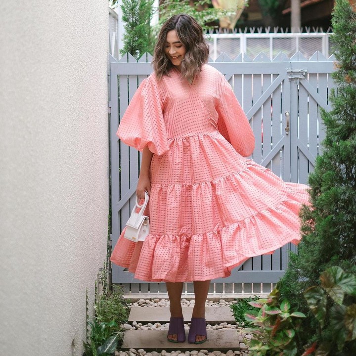 <p>Dewisya aka Dewi Syariati adalah seorang selebgram yang cukup aktif membagikan konten seputar kecantikan, fashion, dan gaya hidup di akun Instagramnya. Foto: Instagram @peonyandherself</p>