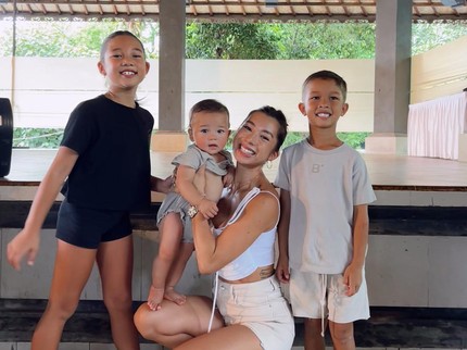 Cerita Jennifer Bachdim Urus 3 Anak Tanpa Pengasuh dan ART, Alasannya Tak Disangka