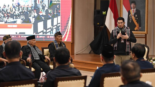 Ketua Bawaslu membuka peluang memanggil KPU dalam proses ajudikasi terkait gugatan penetapan peserta pemilu 2024 dari Partai Ummat.