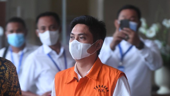 KPK telah merampungkan penyidikan kasus dugaan suap dan gratifikasi pemberian izin usaha pertambangan dengan tersangka eks Bupati Tanah Bumbu Mardani Maming.