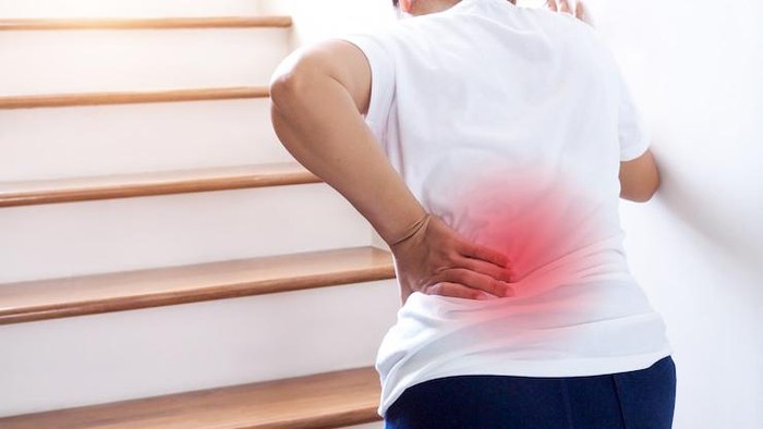 Kebiasaan Saat Muda yang Bisa Menyebabkan Saraf Kejepit, Kurang-kurangi yuk, Beauties!