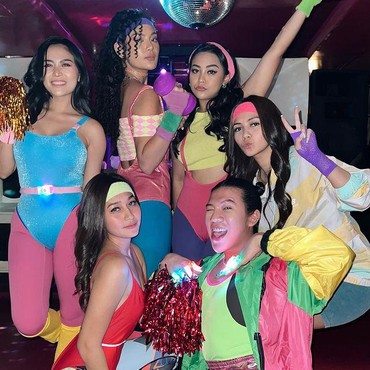 8 Potret Pesta Ultah Erika Carlina, Dresscode Bikin Salfok