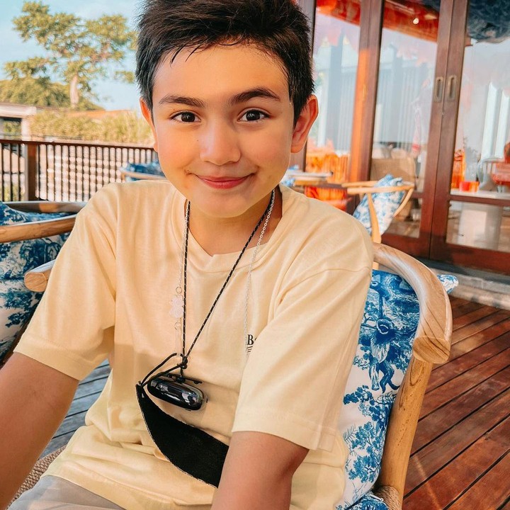 <p>Quenzino Acana Naif, anak pertama dari Carissa Puteri lahir tahun 2013 lalu. Sekarang usianya hampir 9 tahun. Semakin hari Quenzino semakin ganteng. (Foto: Instagram @carissa_puteri)</p>