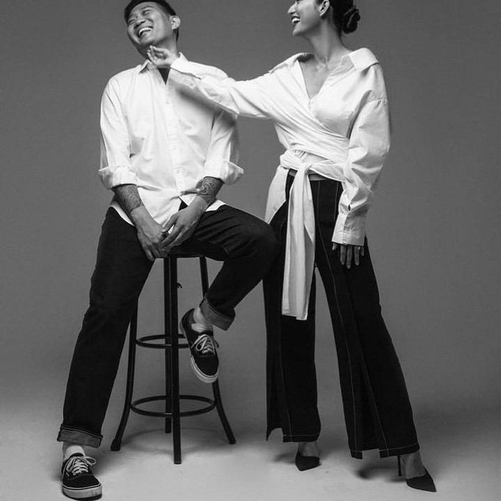 <p>Sebelum menikah, keduanya pacaran tiga tahun, lho, Bunda. Kini Nadia dan Michael hidup bahagia sebagai suami istri dan akan segera menjadi orang tua. (Foto: Instagram @nadsap)</p>