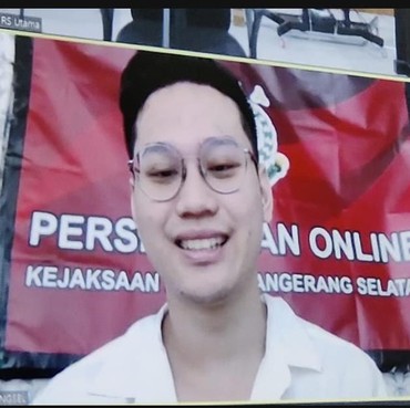 Dulu Glowing, Wajah Indra Kenz Usai Dipenjara Disorot