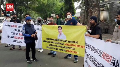 VIDEO: Korban Binomo Indra Kenz Ngamuk Di PN Tangerang