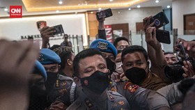 VIDEO: Mengapa Banyak Polisi Diduga Terlibat 'Menghambat' Kasus Sambo