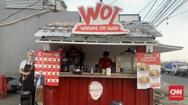 Salah satu legenda musik Tanah Air, Iwan Fals mulai merambah usaha kuliner. Warung ini dikenal sebagai Warung Om Iwan (WOI).