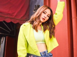 Tentang Busana Koleksi Anggita Rachmand yang Terinspirasi Gereja Terbesar