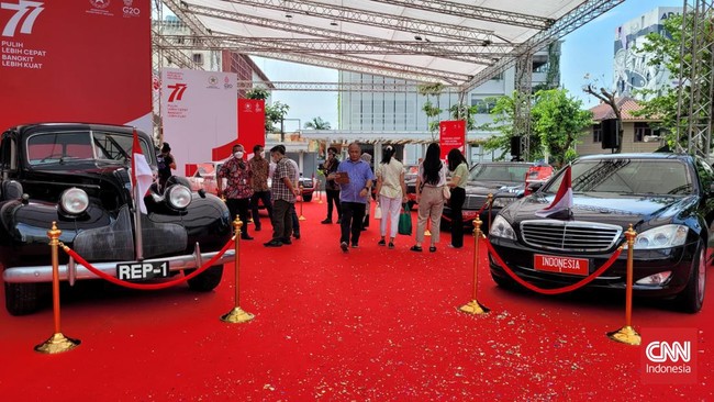 Ada tujuh mobil kepresidenan dipajang di Sarinah, Jakarta.