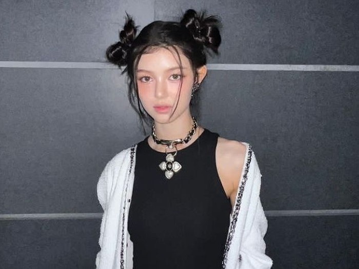 Danielle 'NewJeans' sukses curi perhatian netizen berkat visual blasterannya yang unik / foto: instagram/com/newjeans_official