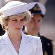 6 Gaya Berbusana Putri Diana yang Bisa Diadopsi untuk Tampil Elegan ke Kantor