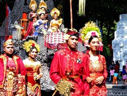 Antusiasme Warga Banyuwangi Nonton Karnaval Kebangsaan Usai Vakum 2 Tahun