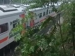 Hujan Lebat di Solo Raya, Jalan Tergenang-Kereta Api Terlambat
