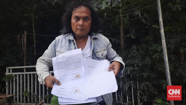 Majelis Hakim PN Jaksel memutuskan kembali menunda sidang lanjutan gugatan pencabutan kuasa hukum Bharada Richard Eliezer alias Bharada E.