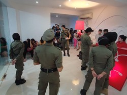 Razia Hotel-Kos, Satpol PP Tangsel Tangkap 40 Orang Terkait Prostitusi