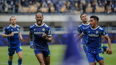 img-title Link Live Streaming Persib vs Persija di Liga 1