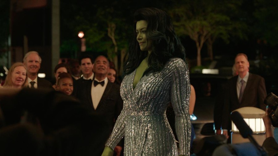 (L-R): Mark Ruffalo as Smart Hulk / Bruce Banner and  Tatiana Maslany as Jennifer "Jen" Walters/She-Hulk in Marvel Studios' She-Hulk: Attorney at Law, exclusively on Disney+. Photo courtesy of Marvel Studios. © 2022 MARVEL.