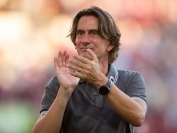 Pelatih Brentford Tidak Terkejut Timnya Bantai MU 4-0