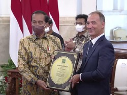 Swasembada Beras, Indonesia Terima Penghargaan Ketahanan Pangan dari IRRI