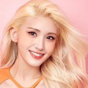 Dari Cosrx Sampai Charlotte Tilbury, Ini 6 Skincare yang Dipakai Jeon So Mi dan Bikin Kulit Glowing Maksimal