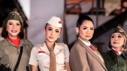 8 Gaya Yuni Shara Bareng Geng Artis Pemotretan Tema Kemerdekaan