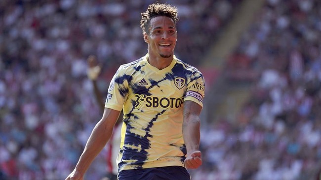 Penyerang Leeds United Rodrigo Moreno mengungguli Erling Haaland dan Gabriel Jesus di daftar top skor Liga Inggris, setidaknya hingga Senin (15/8).