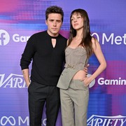 Begini Penampilan Terbaru Nicola Peltz Usai Diisukan Tak Akur dengan Ibu Mertua