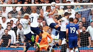 FOTO: Drama 4 Gol Chelsea vs Tottenham di Liga Inggris