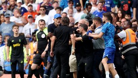 Tak Dendam Pada Conte, Tuchel Marah ke Wasit Anthony Taylor